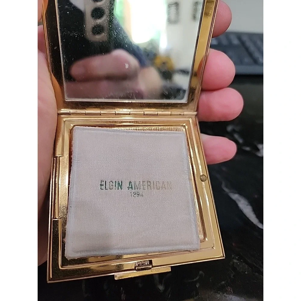 Vintage Elgin American Gold Tone Etched Powder Makeup Compact Monogrammed Claire